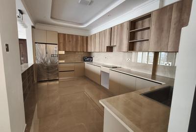 1 Bed Apartment with En Suite at Brookside