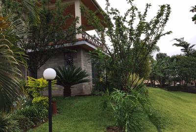 4 Bed House with En Suite in Runda