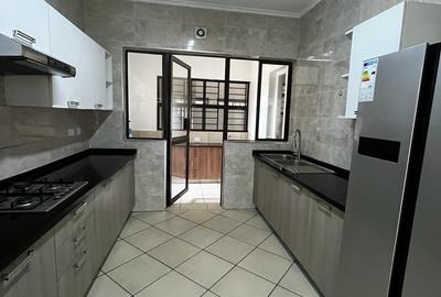 3 Bed Apartment with En Suite at Parklands