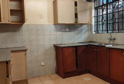 5 Bed Townhouse with En Suite at Tabere Crescent