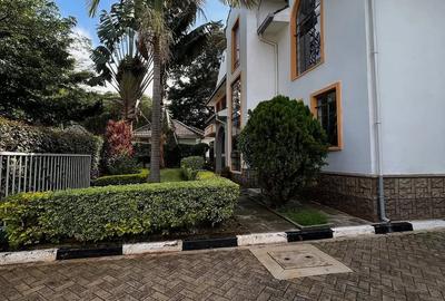 5 Bed Townhouse with En Suite at Lavington Green