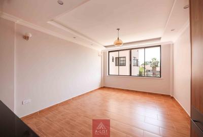 2 Bed Apartment with En Suite at Lantana Road