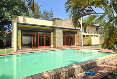 4 Bed House with En Suite at Runda Road