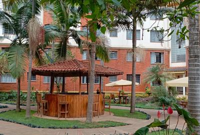 Serviced 3 Bed Apartment with En Suite in Westlands Area - 2
