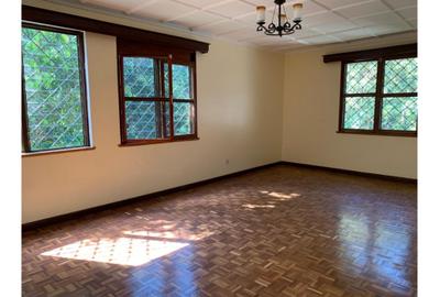 3 Bed Apartment with Garden in Muthaiga