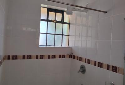 3 Bed Townhouse with En Suite in Lavington