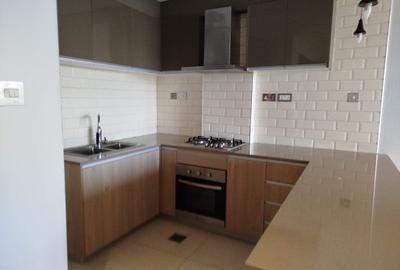 1 Bed Apartment with En Suite in Riverside