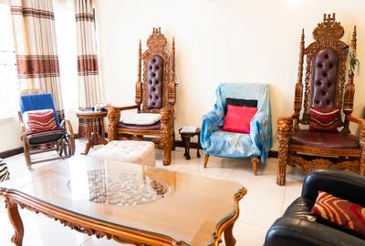 3 Bed Apartment with En Suite at 3Rd Parklands Avenue - 4