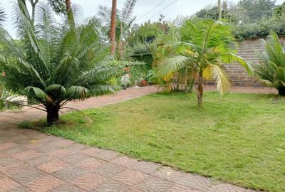 2 Bed House with Garden in Runda