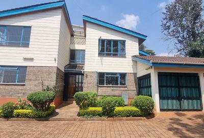 5 Bed Townhouse with En Suite in Gigiri