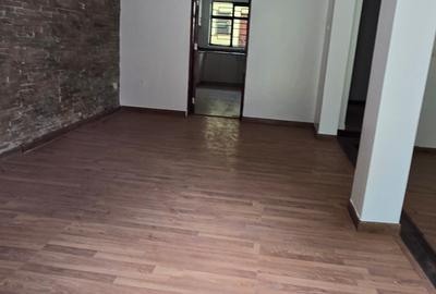 5 Bed Townhouse with En Suite at Off Convent Drive - 4