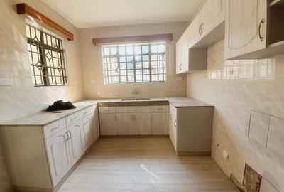 4 Bed Townhouse with En Suite at Riverside - 4