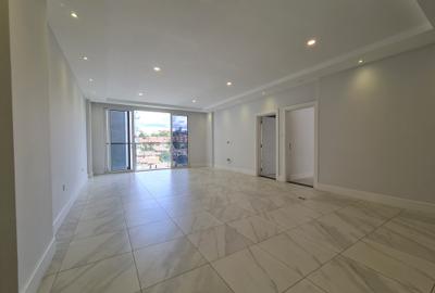 2 Bed Apartment with En Suite at Westlands