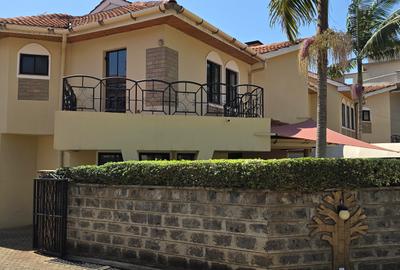 5 Bed Townhouse with En Suite at Lavington Road
