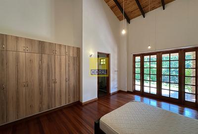 3 Bed Apartment in Nyari - 4