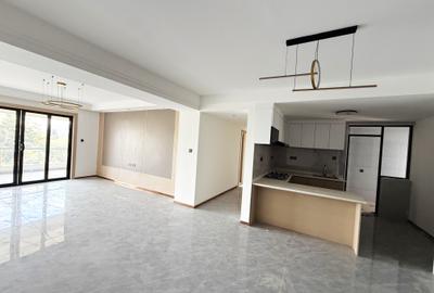 3 Bed Apartment with En Suite at Riverside - 3