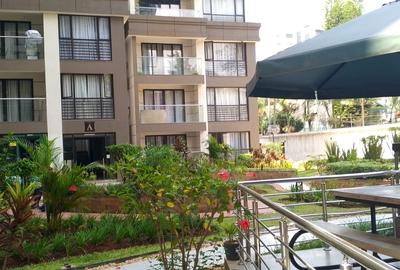 Serviced 3 Bed Apartment with En Suite in Riverside