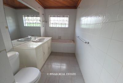 5 Bed House with Garden in Gigiri - 4