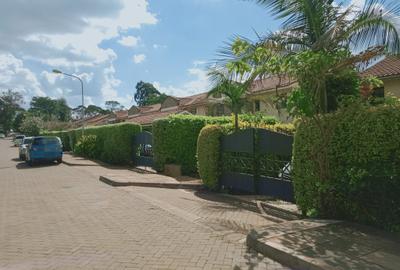 4 Bed Townhouse with En Suite at Off Waiyaki Way