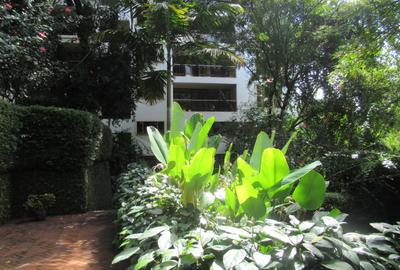 4 Bed Apartment with En Suite at Riverside Drive