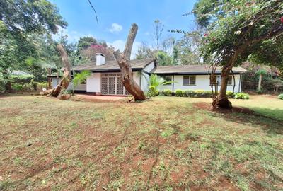 4 Bed House with En Suite at Loresho Crescent - 3