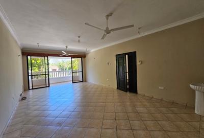 3 Bed Apartment with En Suite in Nyali Area