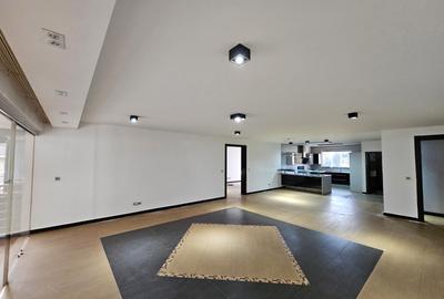 3 Bed Apartment with En Suite in Riverside - 3