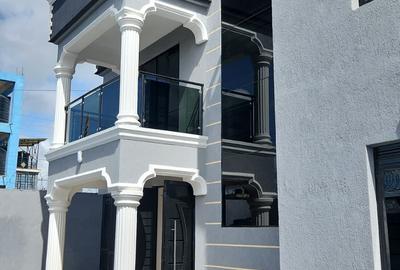 5 Bed Townhouse for Sale at Matangi