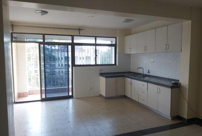 2 Bed Apartment with En Suite in Lavington