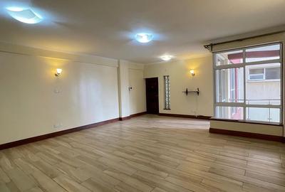 Serviced 4 Bed Apartment with En Suite in Parklands