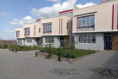 4 Bed Townhouse with En Suite at Nairobi Namanga Highway