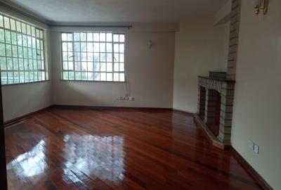 3 Bed Apartment with En Suite in Kileleshwa