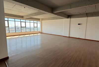 228 ft² Office with Backup Generator at Adams Arcade - 4