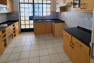 3 Bed Apartment with En Suite at Kilimani