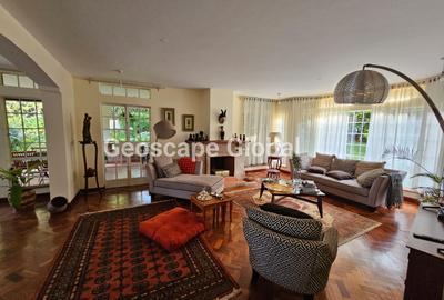 5 Bed House with En Suite in Rosslyn