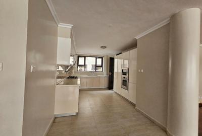 3 Bed Apartment with Swimming Pool at Riverside Drive - 3