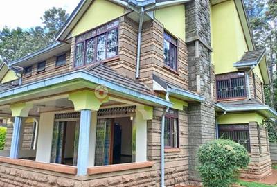 5 Bed Townhouse with En Suite in Lower Kabete