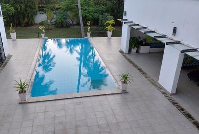 4 Bed House with En Suite in Watamu - 2