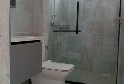 1 Bed Apartment with En Suite in Lavington - 2