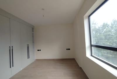 3 Bed Apartment with En Suite in General Mathenge - 4