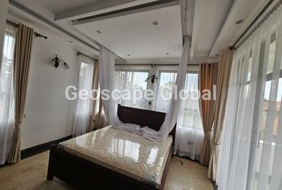 3 Bed House with En Suite in Nyari