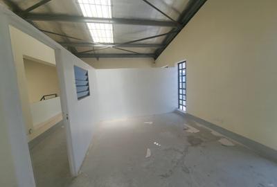 4,500 ft² Warehouse with Service Charge Included in Mlolongo