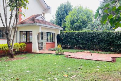 5 Bed Townhouse with En Suite in Lavington - 2