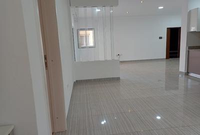 3 Bed Apartment with En Suite in Rhapta Road