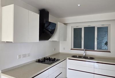 2 Bed Apartment with En Suite at Westlands - 2