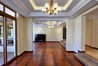 5 Bed House with En Suite in Karen