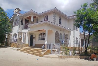 4 Bed Townhouse with En Suite at Amboseli Lane - 3