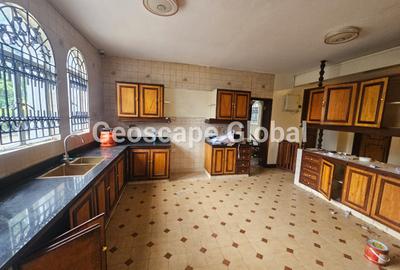 4 Bed House with En Suite in Muthaiga - 4