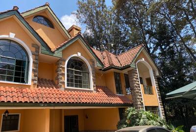 5 Bed Townhouse with En Suite in Lavington