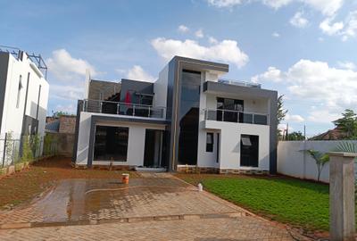 5 Bed Townhouse with En Suite in Ruiru